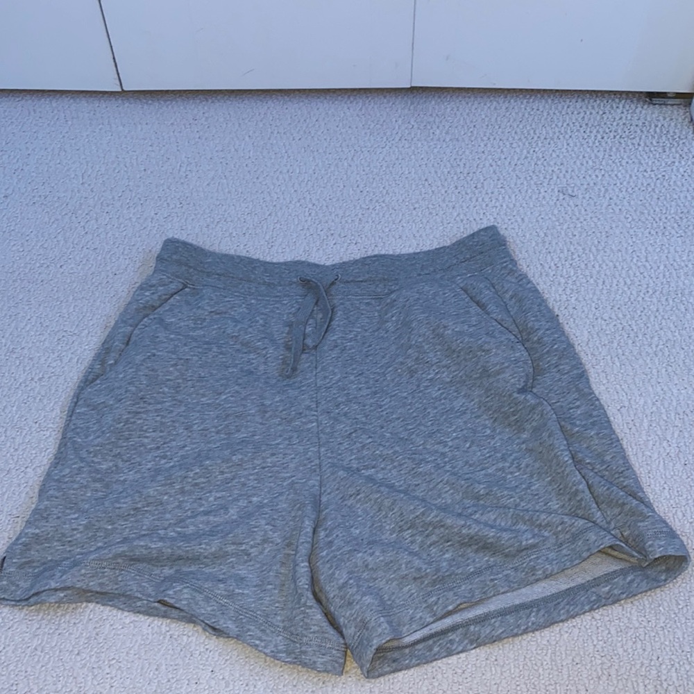 Old Navy cute shorts with 3 pockets!!!!!